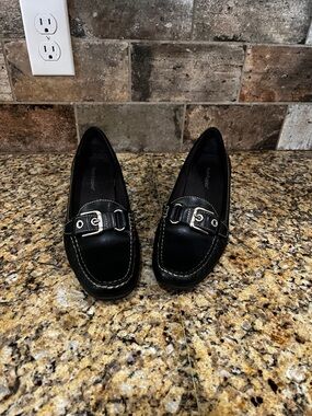 Hush Puppies Black Leather Buckle Loafers